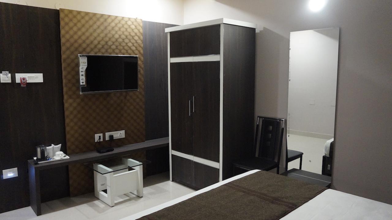 Hotel Golden Tulip Jalpaiguri Экстерьер фото