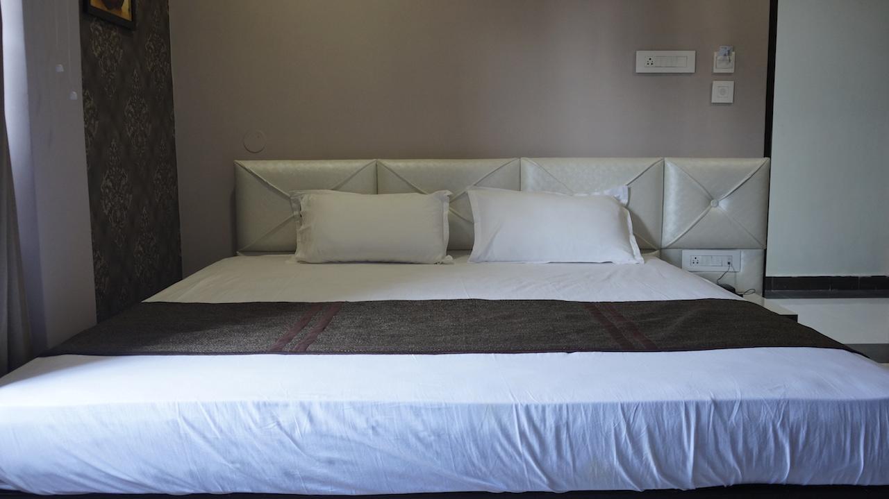 Hotel Golden Tulip Jalpaiguri Экстерьер фото